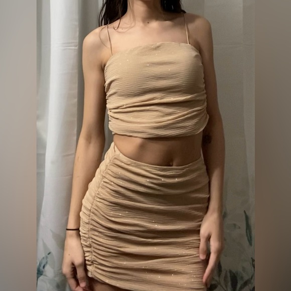 Two piece crop top/ Mini skirt - Picture 1 of 6